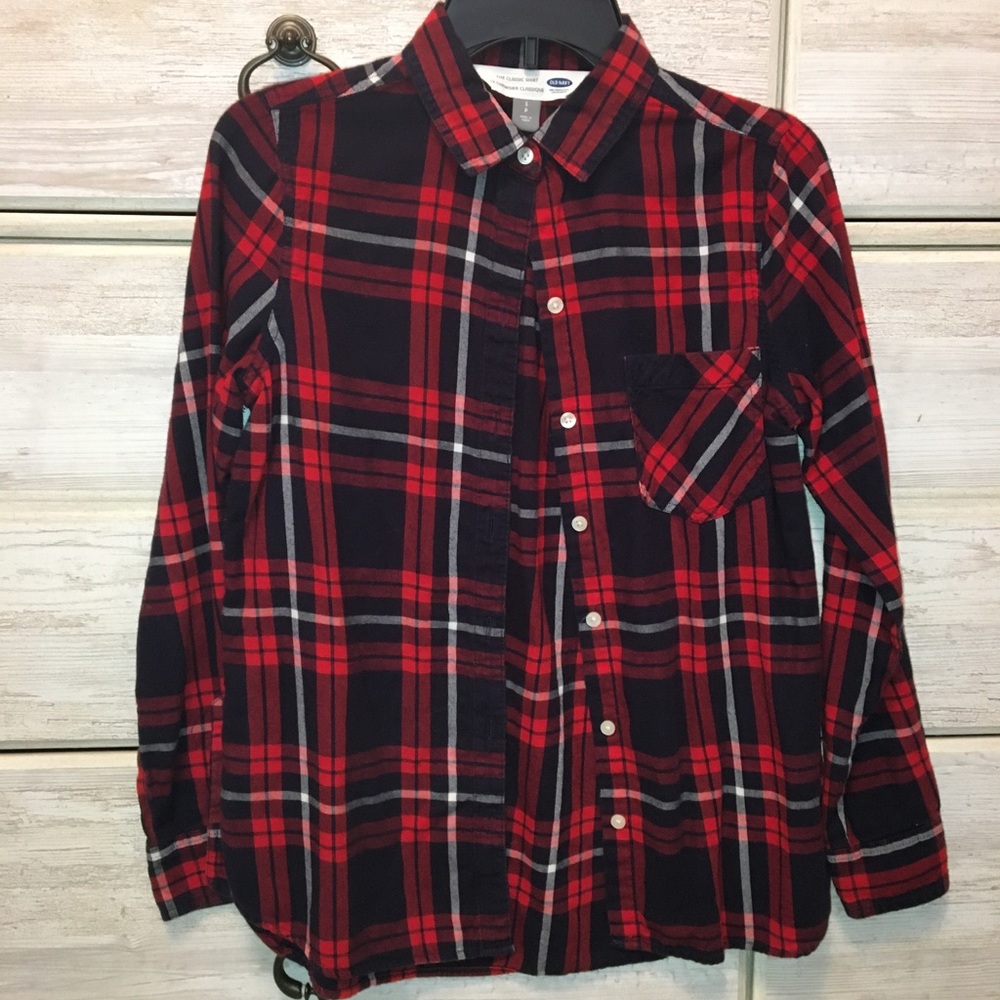 old navy, small, red, white, and blue flannel! very soft and comfortable!!